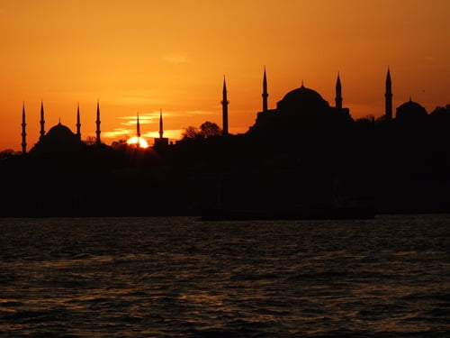 Istanbul_mosques_at_sunset