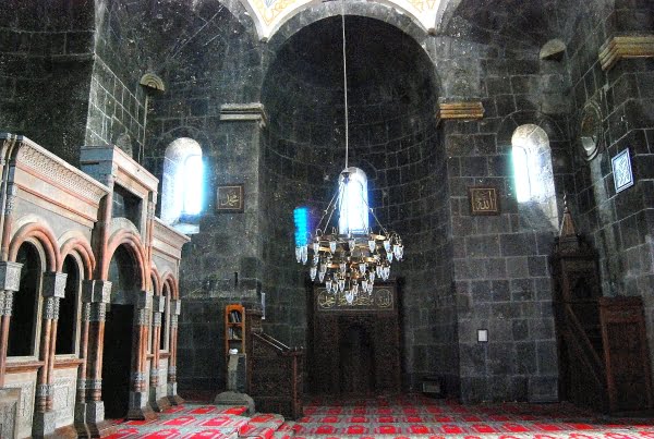 Inside of the kumbet mosque