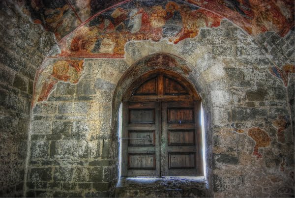 Entrance to the Hagia sophia in Trabzon